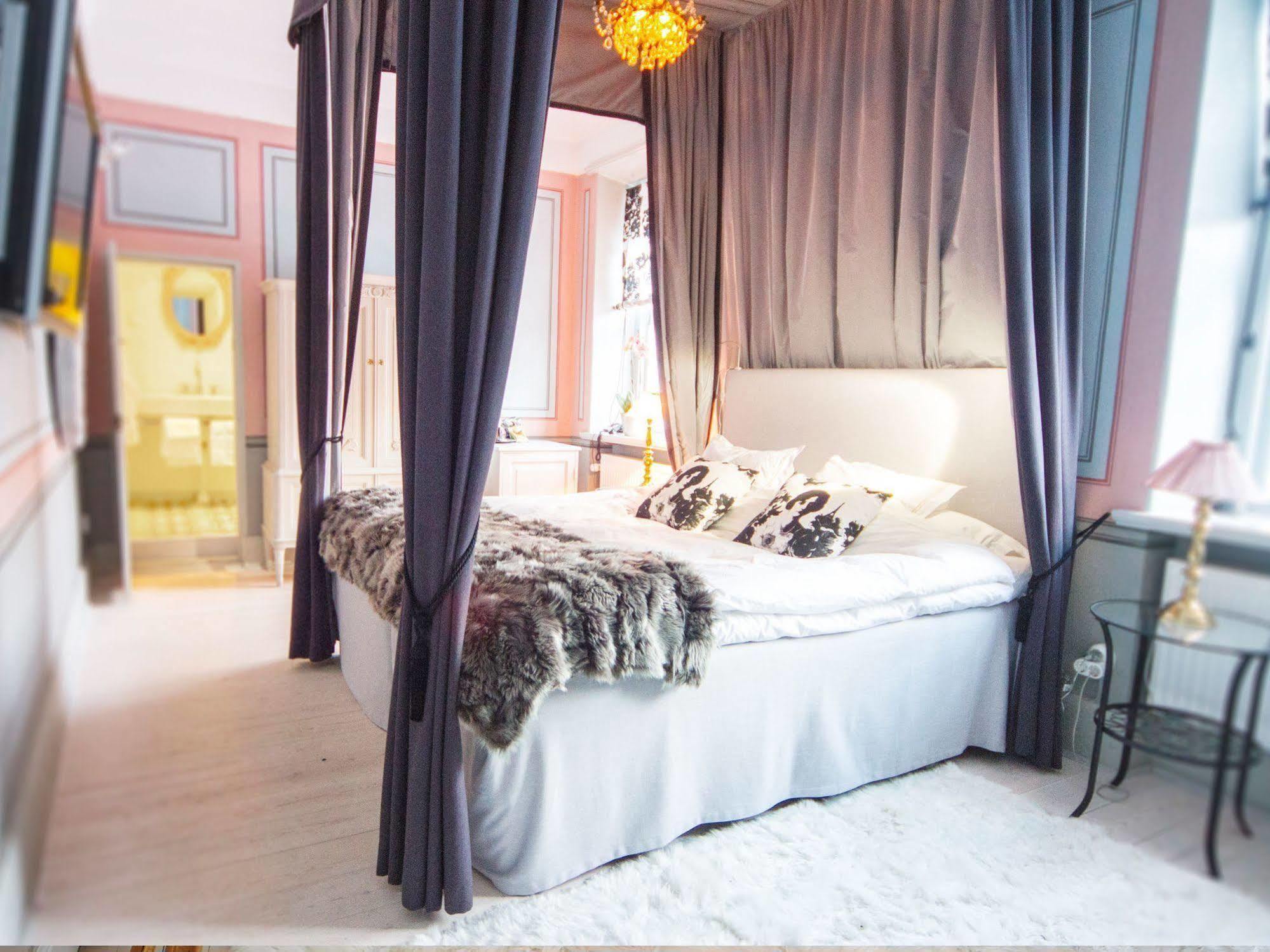 Goervaelns Slott Hotel Jarfalla Luaran gambar